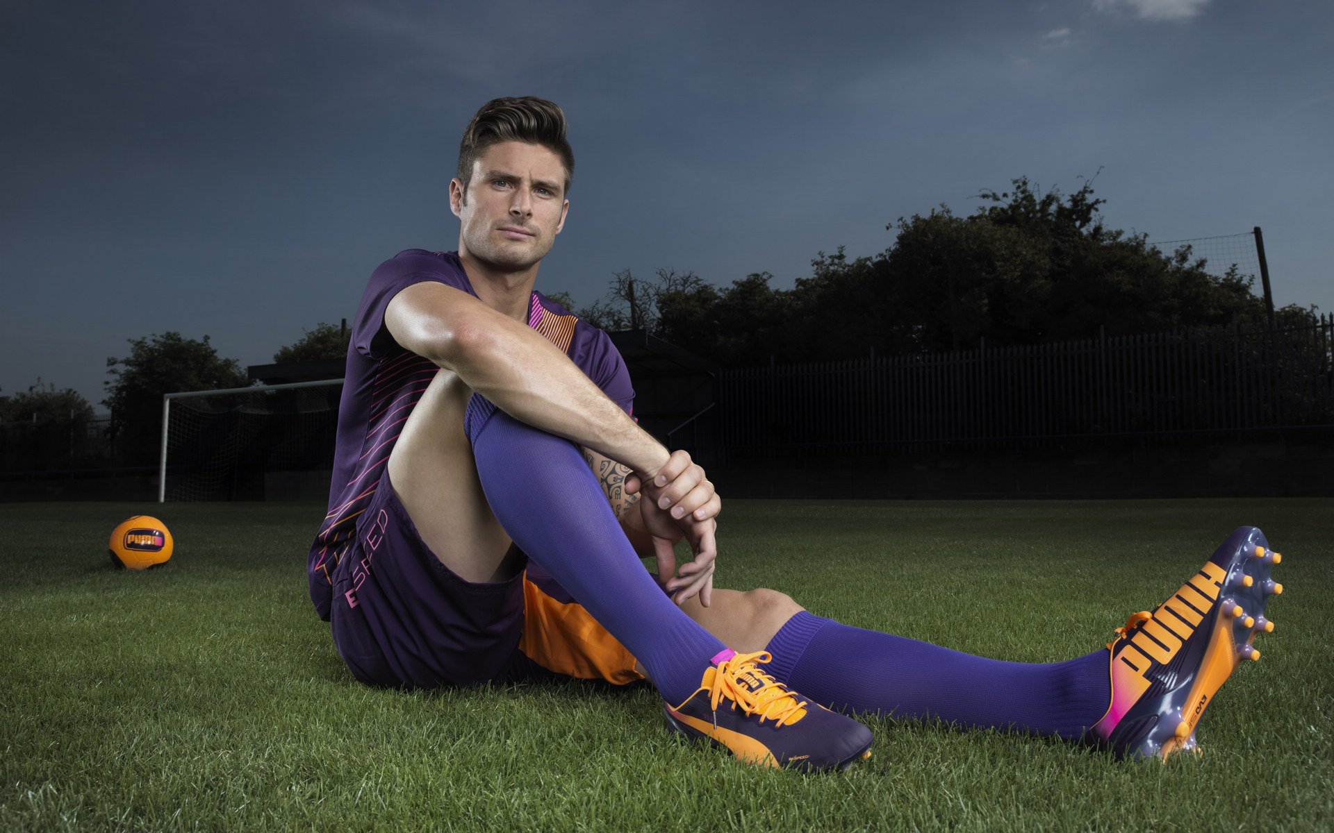 中国足球青训课程将视频反馈作为日常训练环节,中国足球青训补偿及培训费