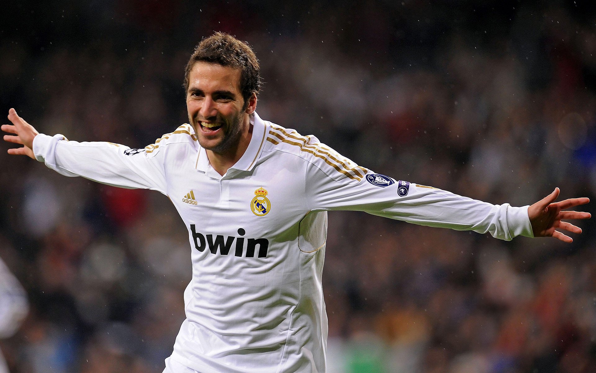 美国队冲线瞬间引爆现场欢呼，美国队冲线瞬间引爆现场欢呼的声音